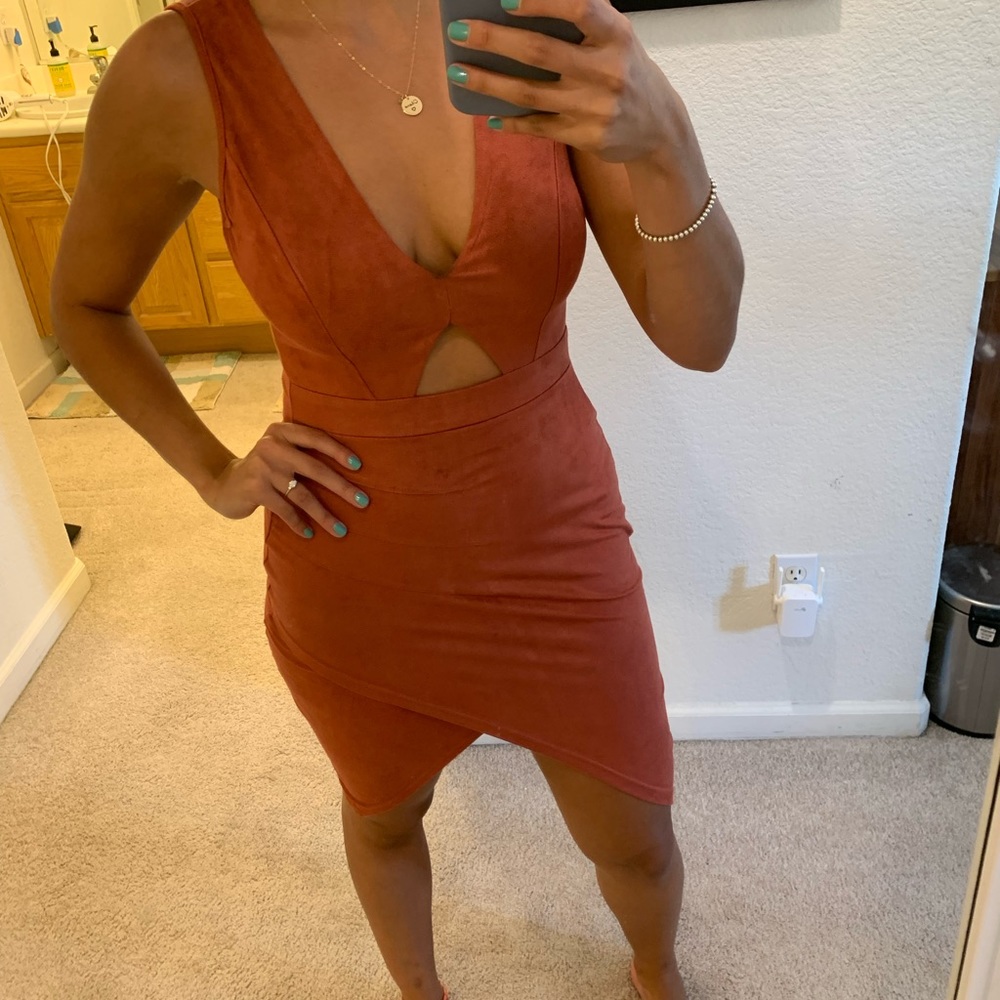 BEAUTIFUL cocktail dress